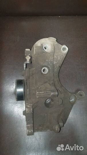 Кронштейн генератора гур рено логан