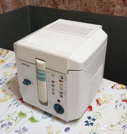 Фритюрница Philips HD-4271 1.7л