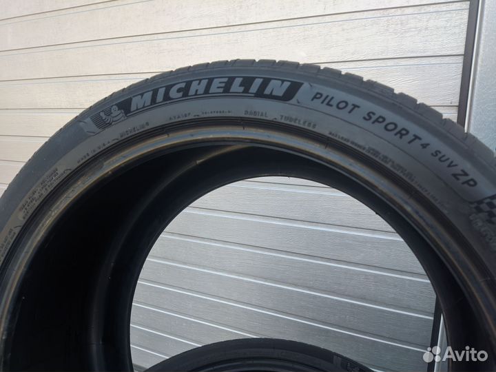 Michelin Pilot Sport 4 SUV 275/40 R22 и 315/35 R22 111Y