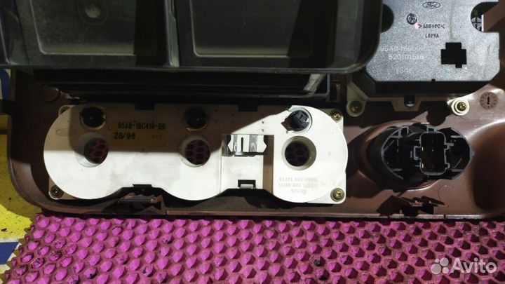 Накладка щитка приборов Ford Escort