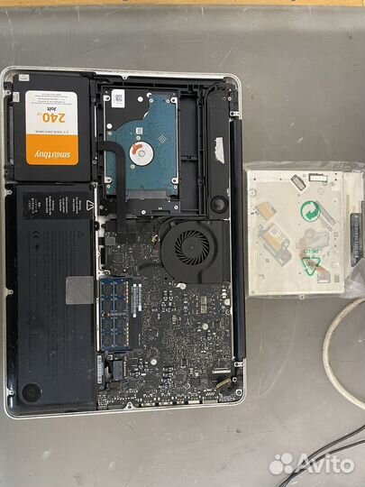 Разборка MacBook Pro 13 mid 2010