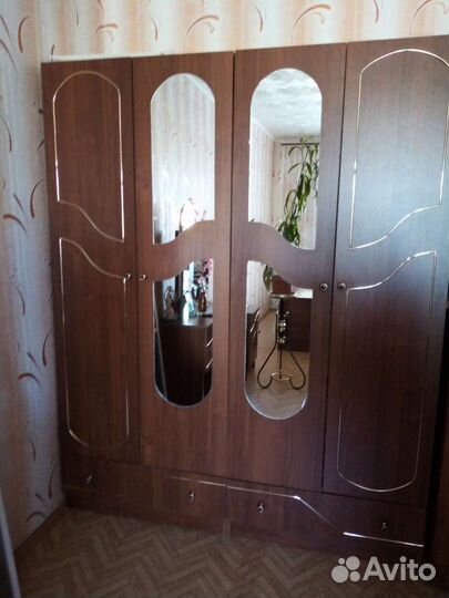 Спальный гарнитур