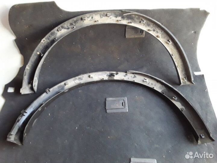 Накладка на крыло задняя левая Nissan Juke F15