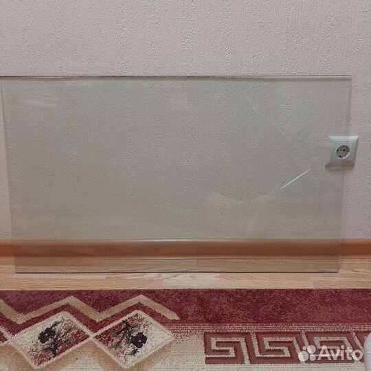 Закаленное стекло для кухонных панелей или полок