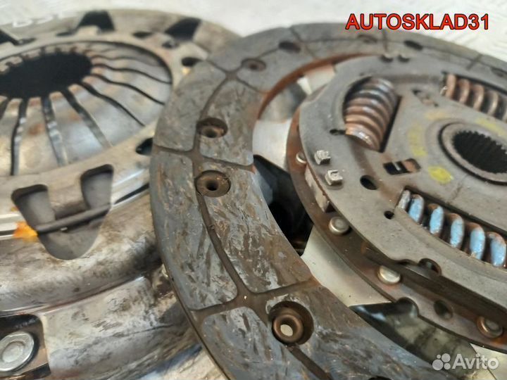 Комплект Сцепления VW Golf Plus 1.6 BSE 122031710