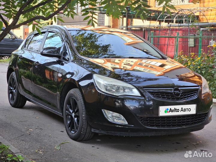 Opel Astra 1.6 AT, 2011, 145 000 км