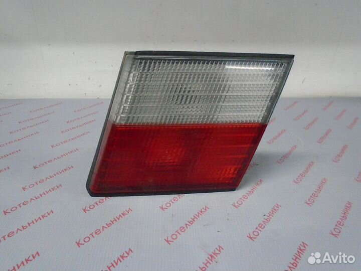 Nissan 26550-2F925 Фонарь задний правый