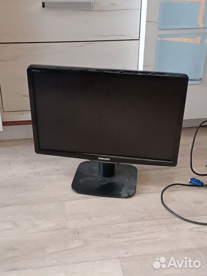 Монитор для компьютера philips