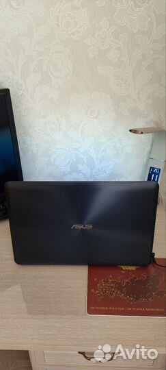 Ноутбук Asus
