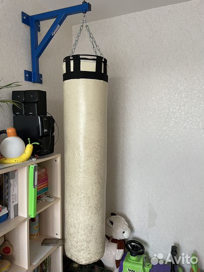 Боксерский мешок груша с кронштейном