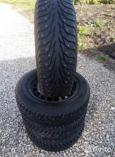 Yokohama Ice Guard Stud IG55 185/65 R15 92T
