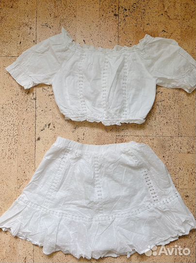 Летний женский костюм с юбкой