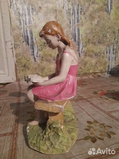 Фарфоровые статуэтки СССР девушка