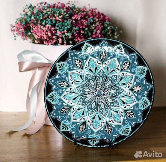 Тарелка декоративная. Точечная роспись