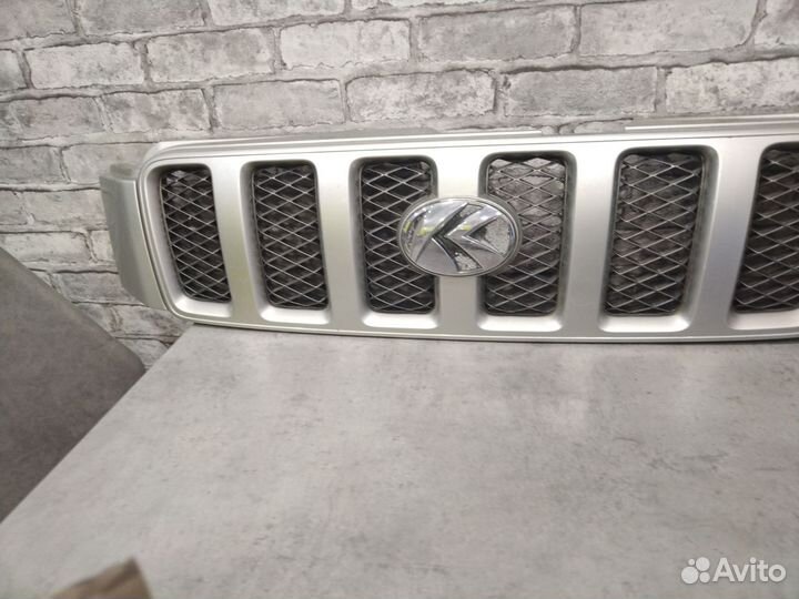 Решетка радиатора на Toyota kluger v