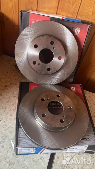 Тормозные диски Toyota corolla e150