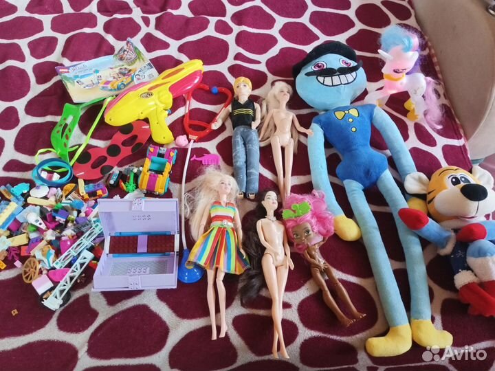 Кукла барби
