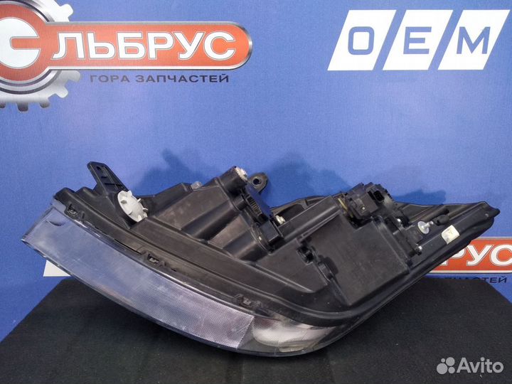 Фара правая Rexton