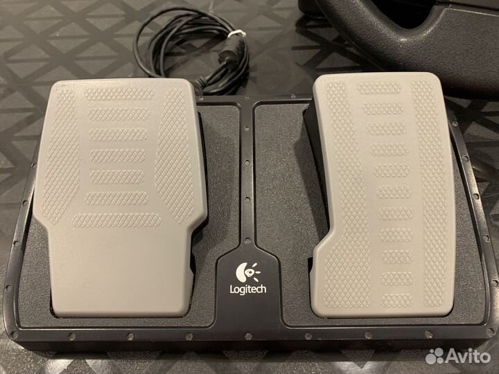 Игровой руль Logitech Formula Vibration