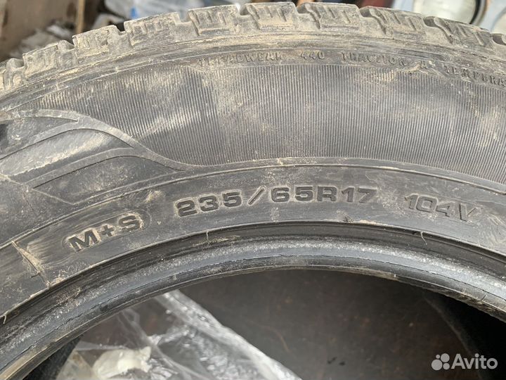 Goodyear Eagle LS 2 235/65 R17