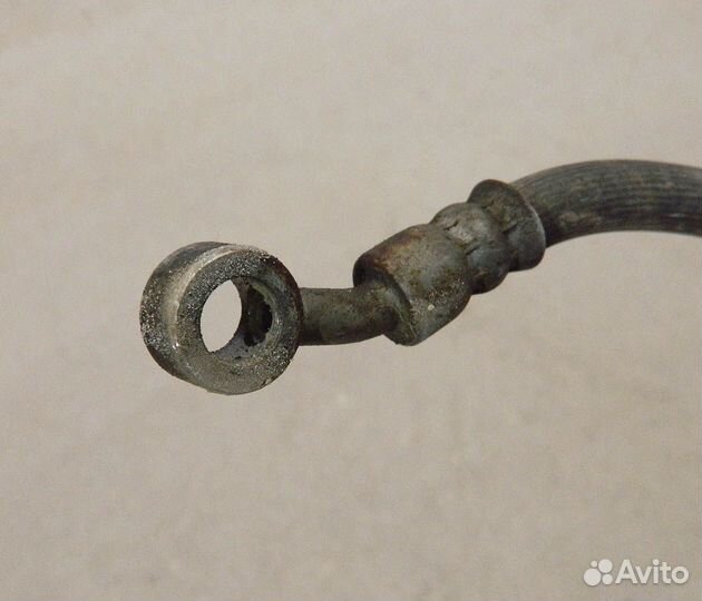 Трубка сцепления Nissan Maxima J30