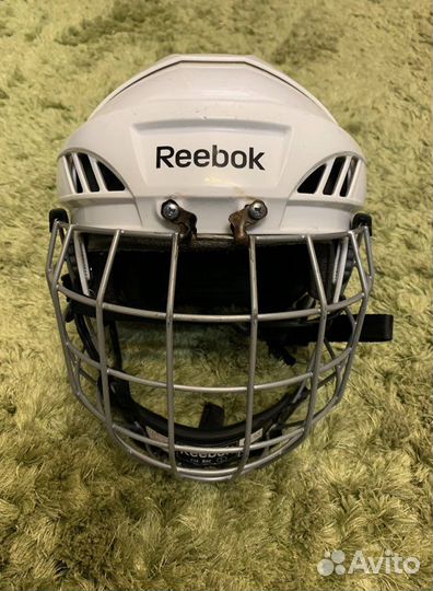 Шлем хоккейный