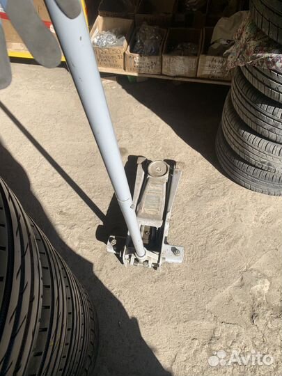 Домкрат kraftell 3т