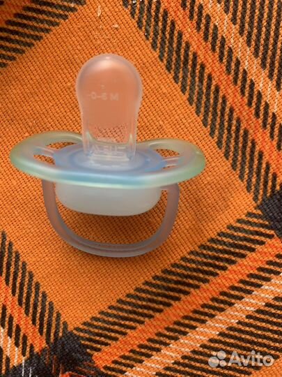 Соска пустышка avent 0-6 месяцев