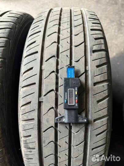 Goodyear EfficientGrip SUV 225/65 R17 102H