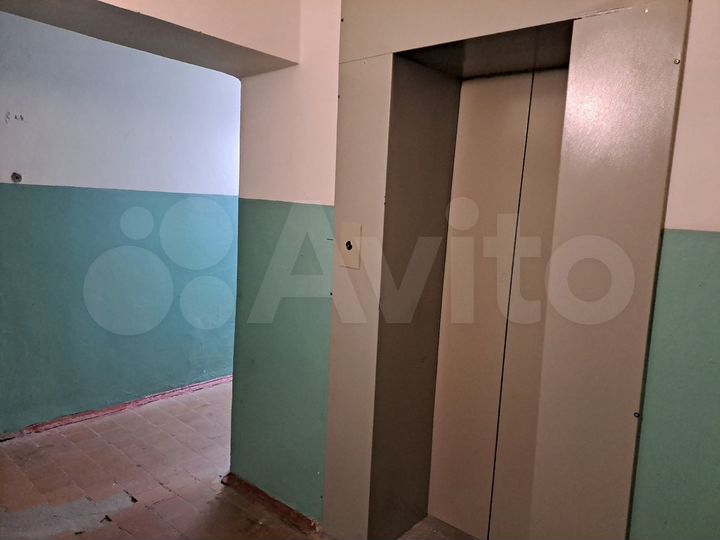 2-к. квартира, 55 м², 3/8 эт.