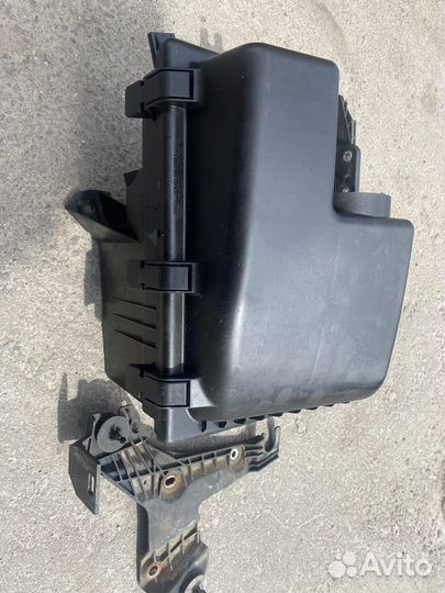 Корпус воздушного фильтра volvo s60