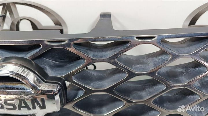 Решетка радиатора Nissan X-Trail