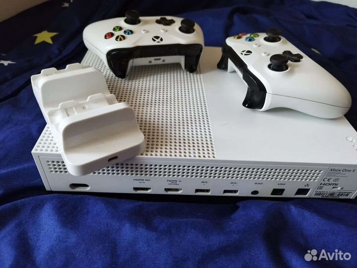Игровая приставка Xbox One s
