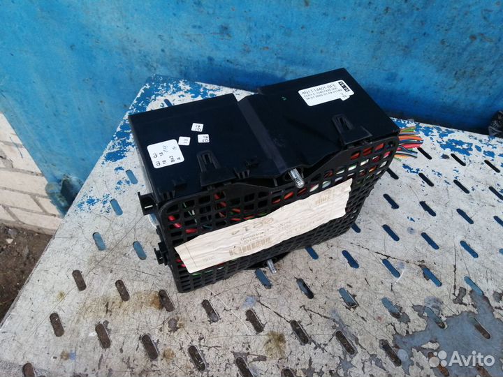 Блок предохранителей салона Ford Fusion