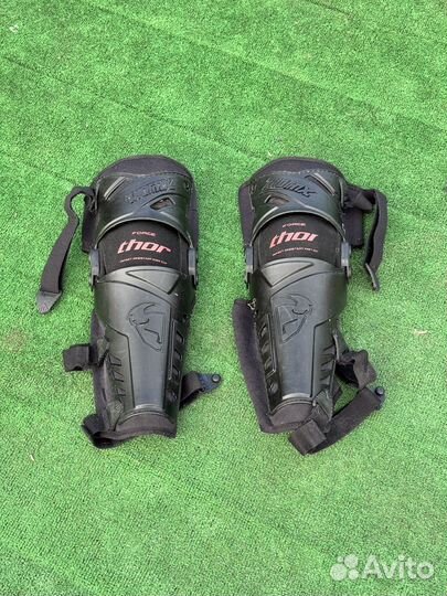 Наколенники Thor США Force