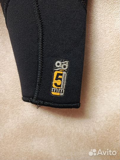 Гидрокостюм мужской 5 мм