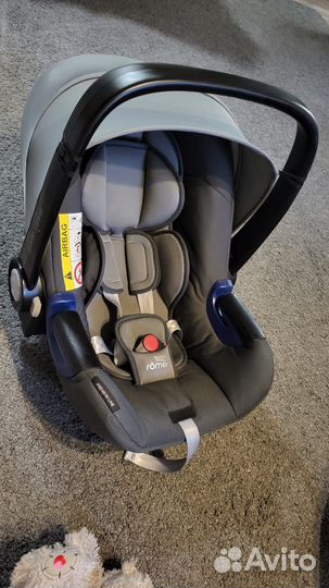 Автомобильное кресло britax romer baby-safe i-size