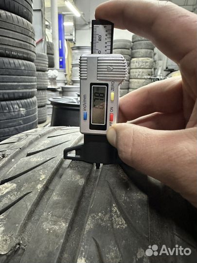 Delinte D7 255/35 R18