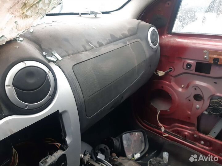 Подушки безопасности логан