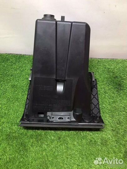 Бардачок Ford Focus 2 2005-2008