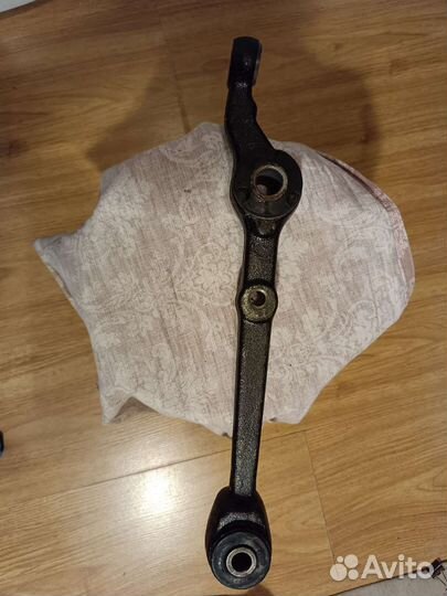 Правый нижний рычаг передней подвески на 2108,2109