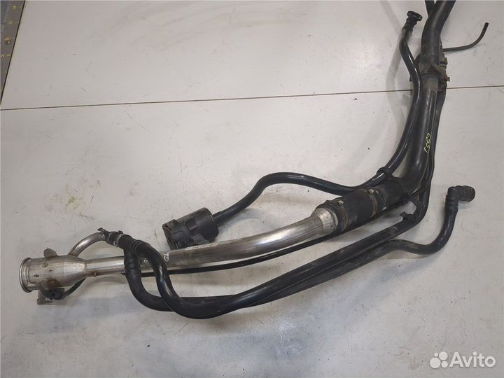 Горловина заливная топливная Land Rover Discovery