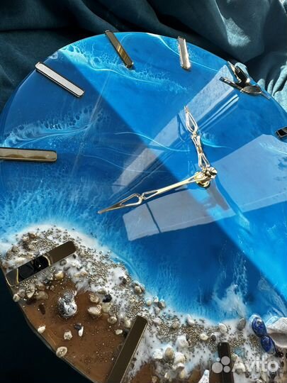 Часы из эпоксидной смолы