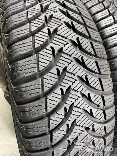 Michelin Alpin 4 185/60 R15