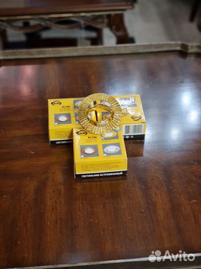 Точечный светильник Elektrostandard KL766 GD