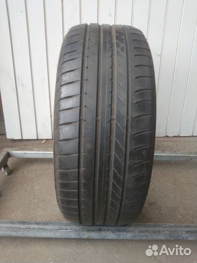 Goodyear EfficientGrip 235/55 R18