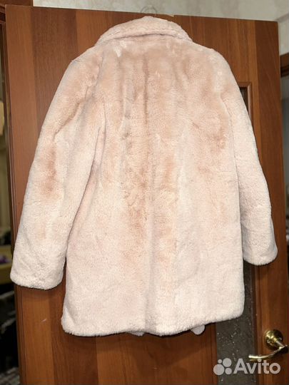 Искусственная шуба пудрового цвета