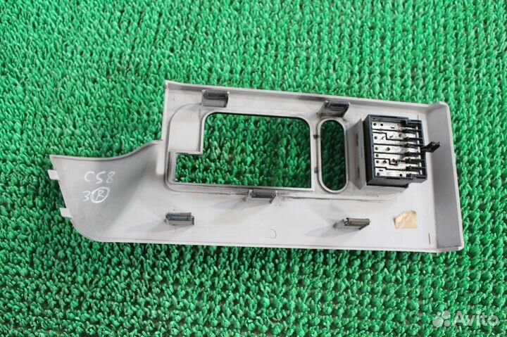 Блок эсп задний правый Chevrolet Suburban GMT400