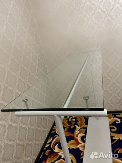 Стойка для одежды