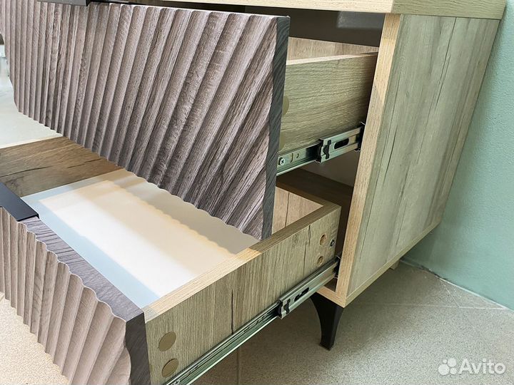 Тумба прикроватная